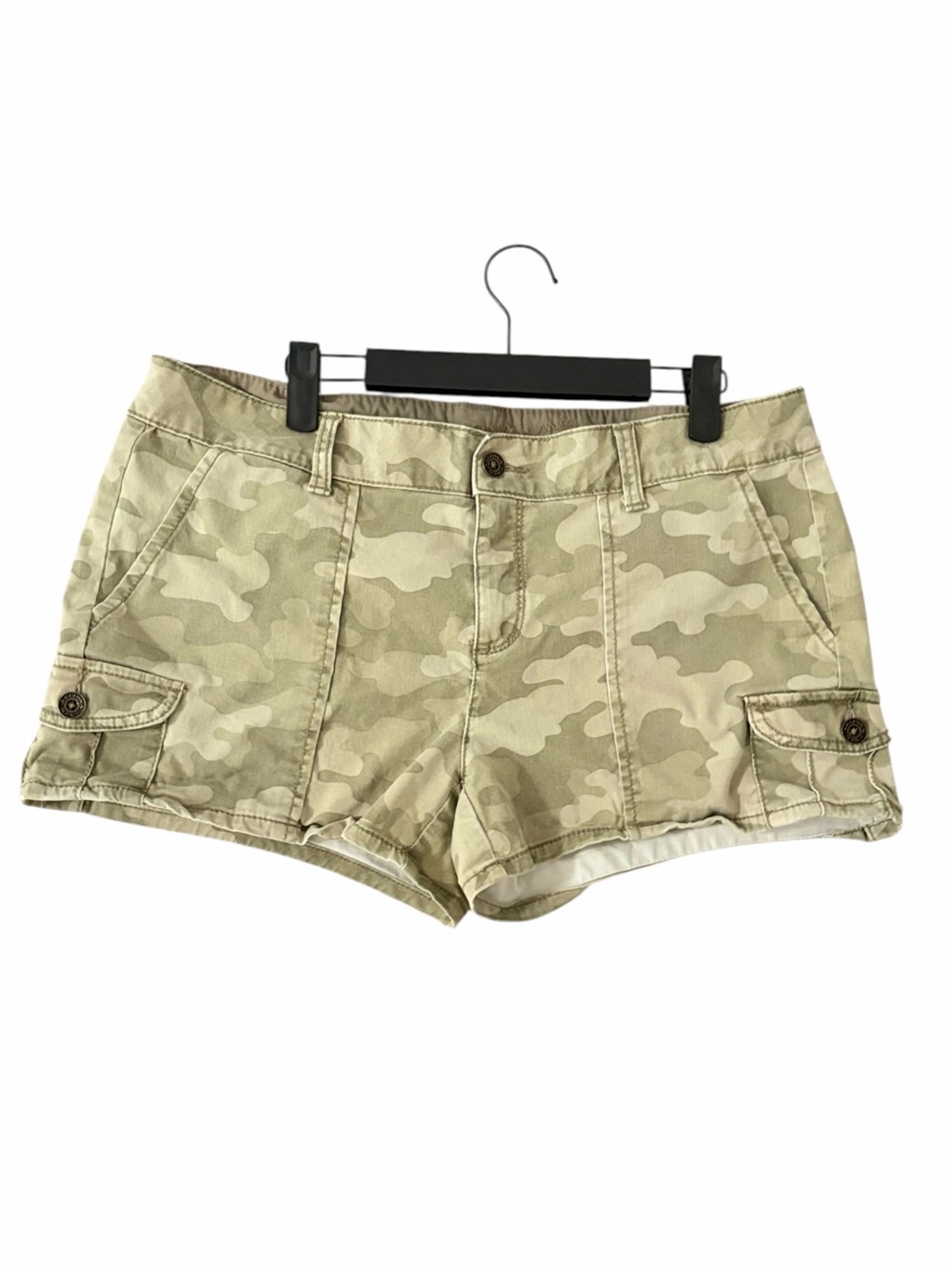Arizona Jeans Beige Camouflage Cargo Shorts